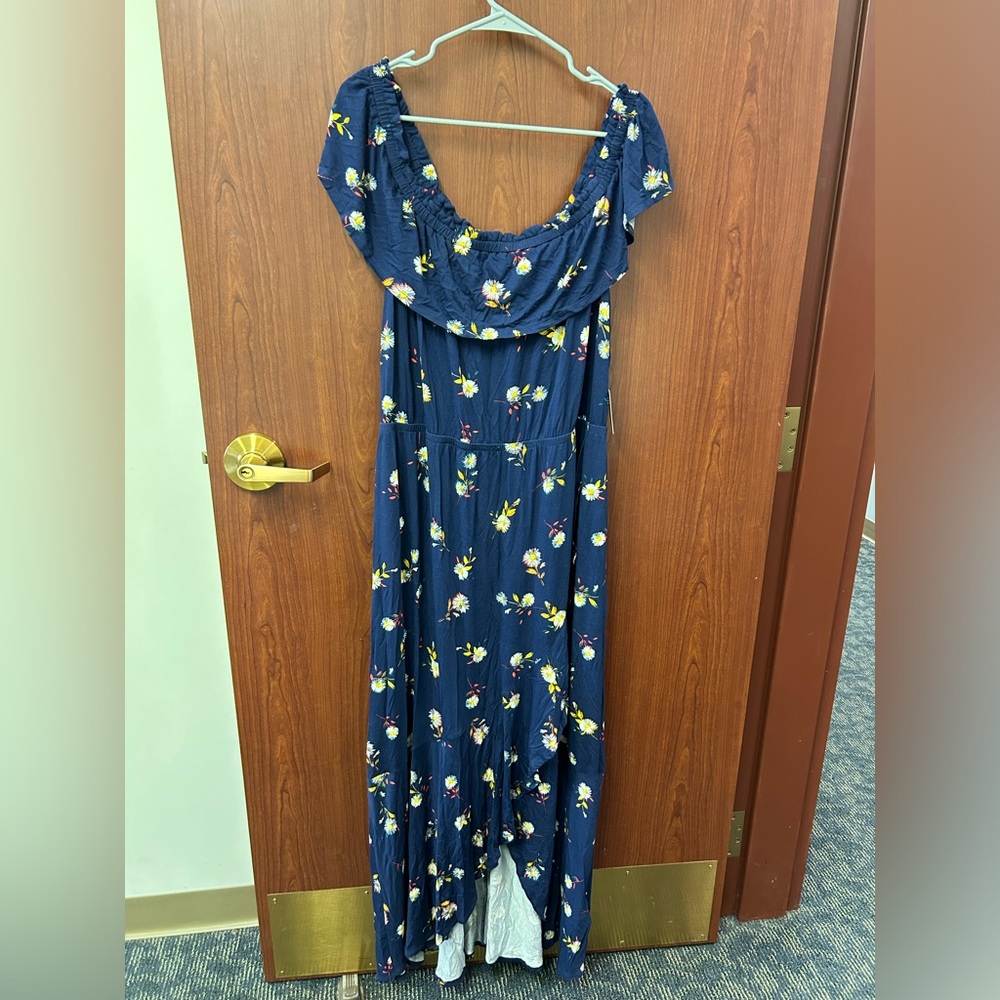 Express Size XL Navy Blue Maxi Off The Shoulder‎ Dress With Daisies NWT